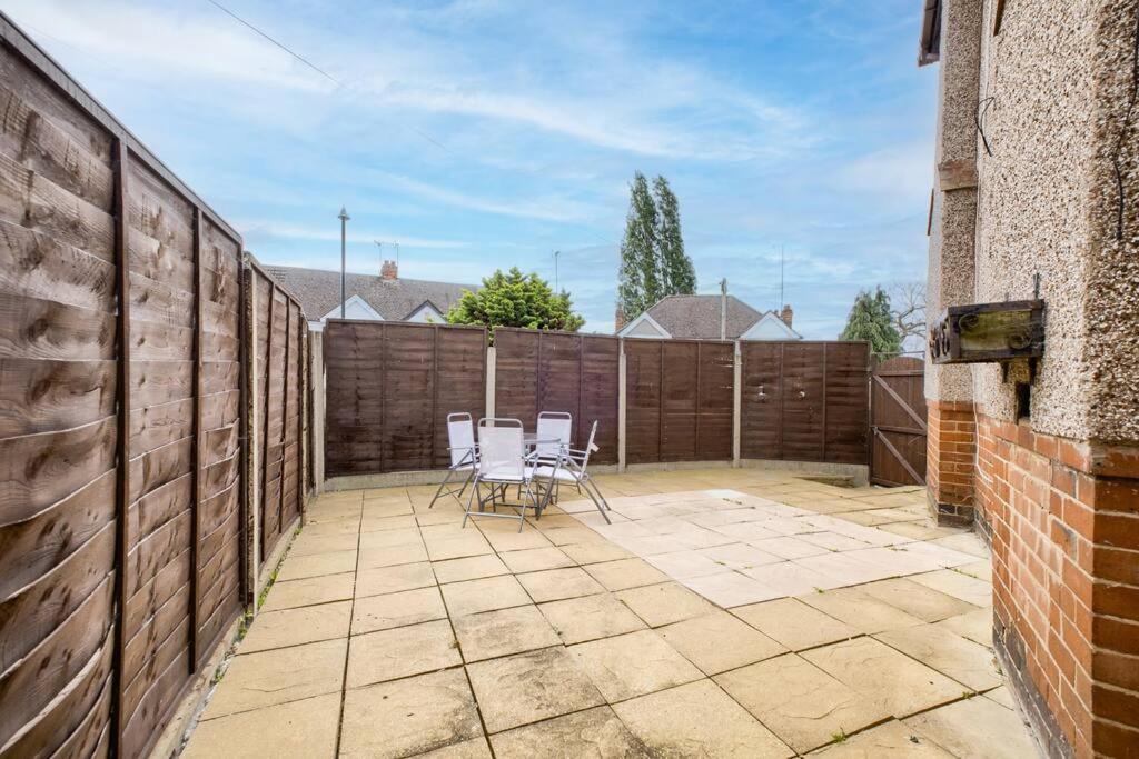 Low Rate - Coventry For 3 Bedroom House With Garden, Free Netflix And Unlimited Wi-Fi - Driveway Parking - Agc Экстерьер фото